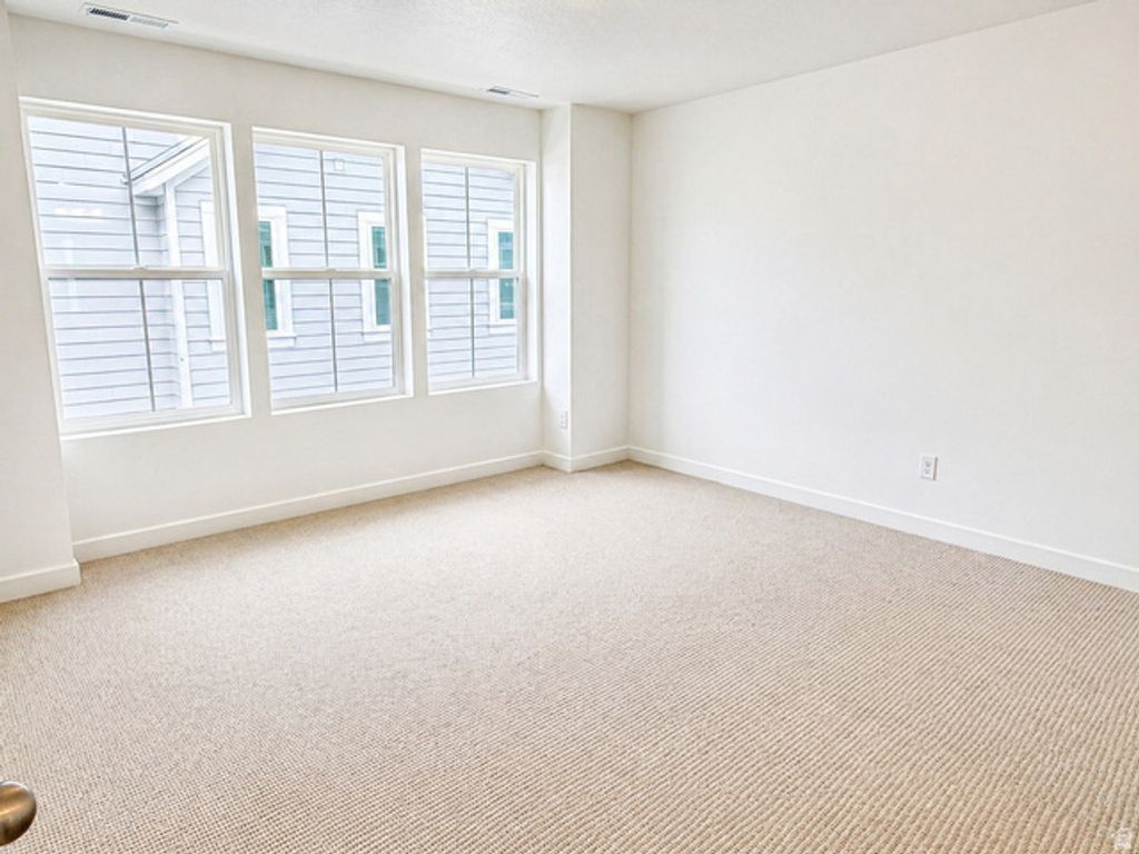 Image 10 of property listing at 6891 W SOUTH JORDAN PKWY #329, South Jordan, UT 84009