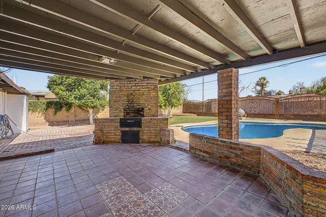 3043 E CYPRESS Street, Phoenix, AZ 85008