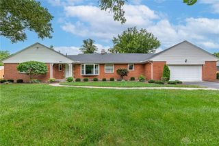 849 Danan Circle, Kettering, OH 45429
