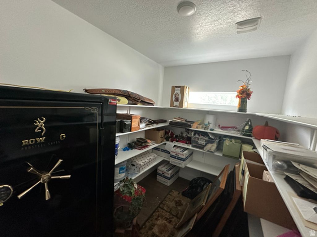 1909 N 690 W, West Bountiful, UT 84087 — photo 4