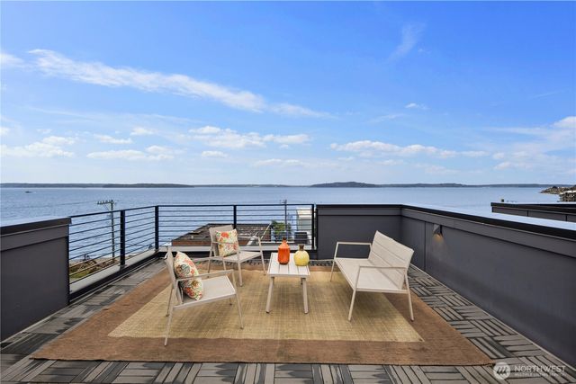 4018 Beach Drive SW, Seattle, WA 98116