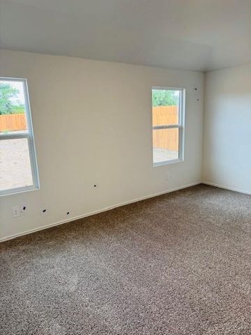 645 Ebbsfleet DR, Uhland, TX 78640
