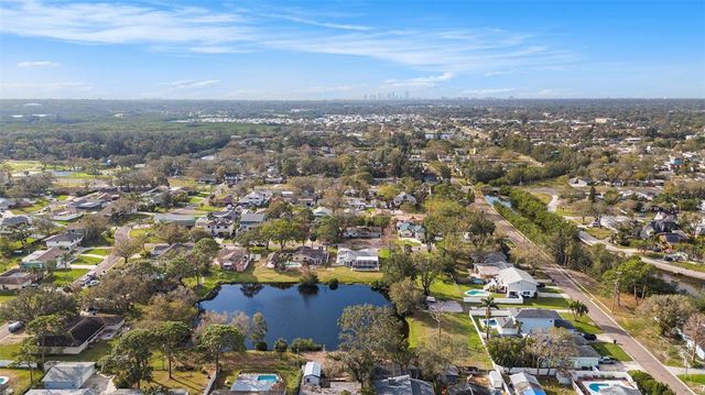 239 FREEPORT AVENUE NE, St Petersburg, FL 33702