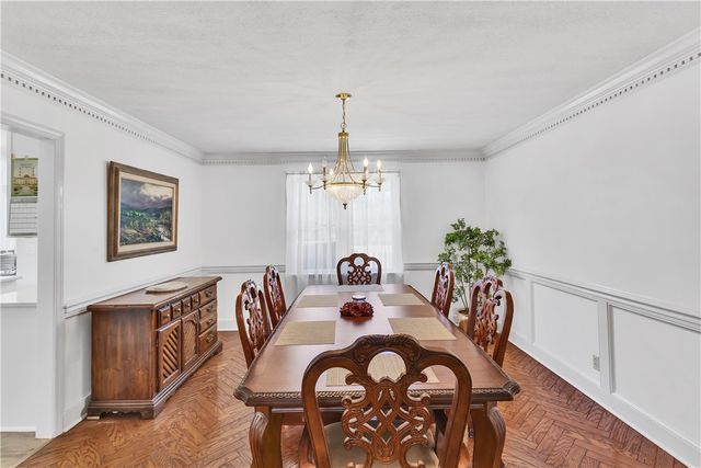 9007 Hampshire Ct, Mccandless, PA 15237