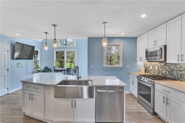 9007 Hampshire Ct, Mccandless, PA 15237