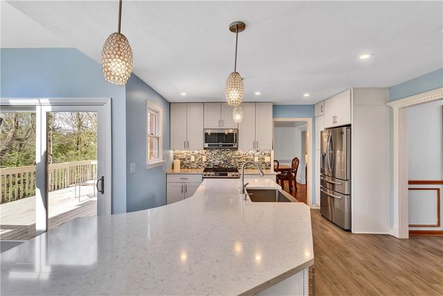 9007 Hampshire Ct, Mccandless, PA 15237