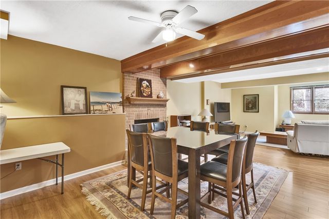9007 Hampshire Ct, Mccandless, PA 15237