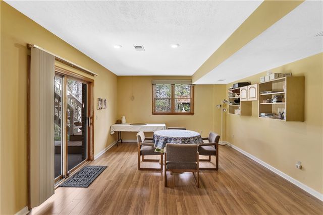 9007 Hampshire Ct, Mccandless, PA 15237