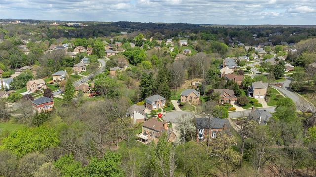9007 Hampshire Ct, Mccandless, PA 15237