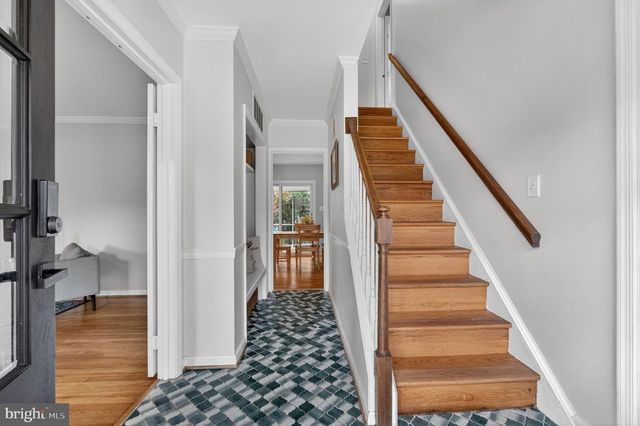 8620 FORT HUNT RD, Alexandria, VA 22308