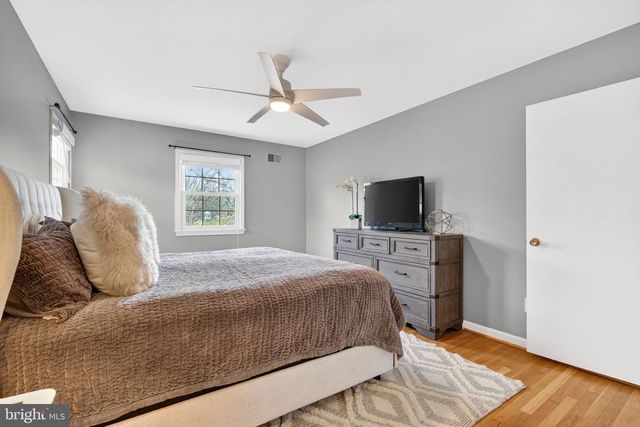 8620 FORT HUNT RD, Alexandria, VA 22308