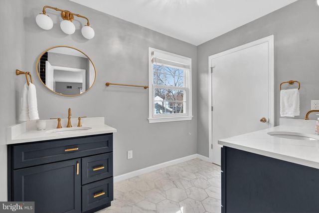 8620 FORT HUNT RD, Alexandria, VA 22308