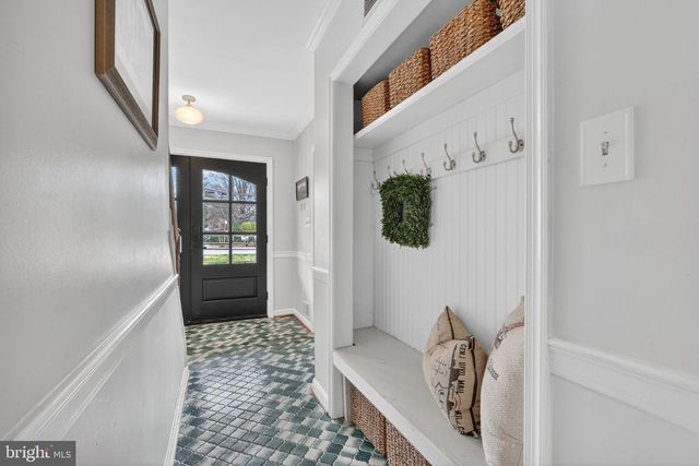 8620 FORT HUNT RD, Alexandria, VA 22308