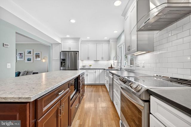 8620 FORT HUNT RD, Alexandria, VA 22308