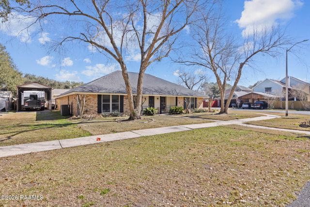 100 Sheridan Drive, Lafayette, LA 70506