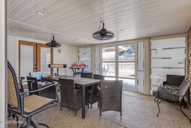 100 Sheridan Drive, Lafayette, LA 70506