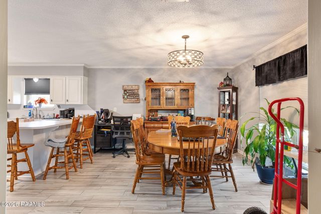 100 Sheridan Drive, Lafayette, LA 70506