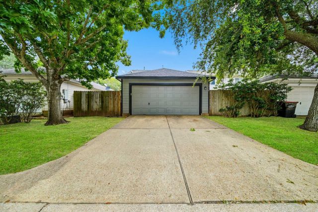 3918 Federal Lane, Missouri City, TX 77459