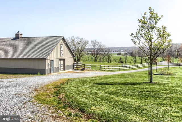 5683 GINGRICH RD, Hershey, PA 17033