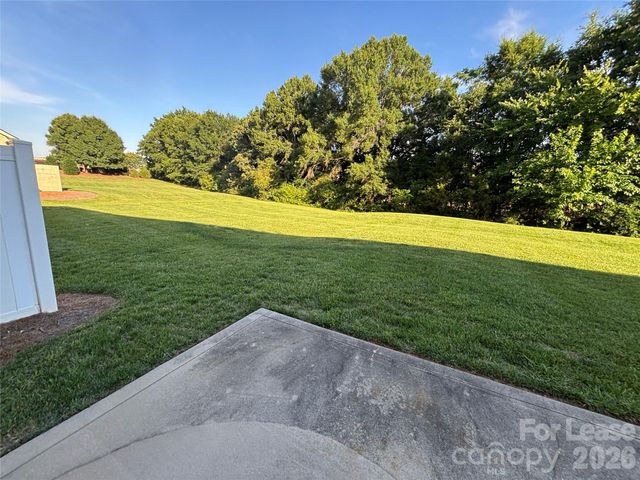9520 Alice Mcginn Drive, Charlotte, NC 28277