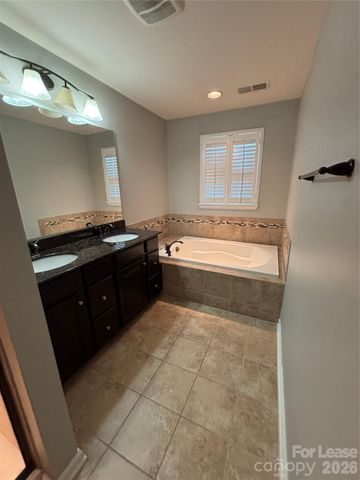9520 Alice Mcginn Drive, Charlotte, NC 28277