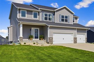 1822 Wycliffe Court SW, Cedar Rapids, IA 52404