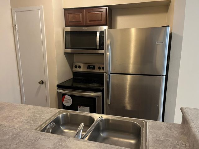 1275 Witte Road 14, Houston, TX 77055