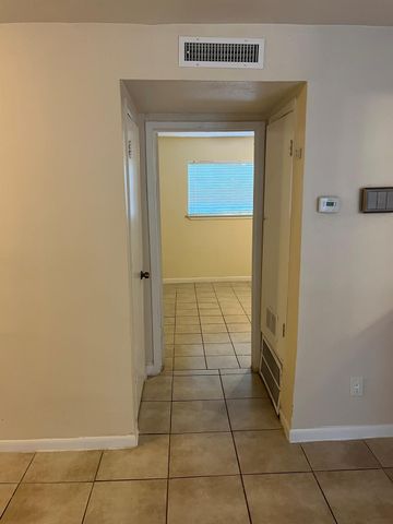 1275 Witte Road 14, Houston, TX 77055