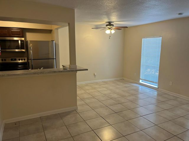 1275 Witte Road 14, Houston, TX 77055