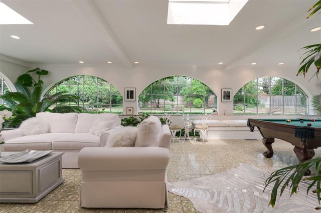 1503 W Wilshire Boulevard, Nichols Hills, OK 73116