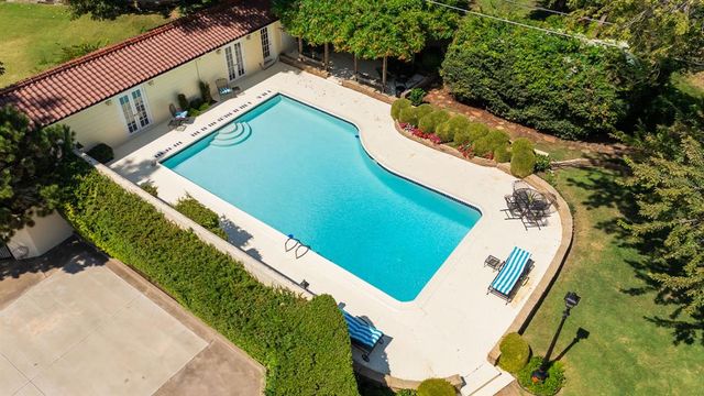 1503 W Wilshire Boulevard, Nichols Hills, OK 73116