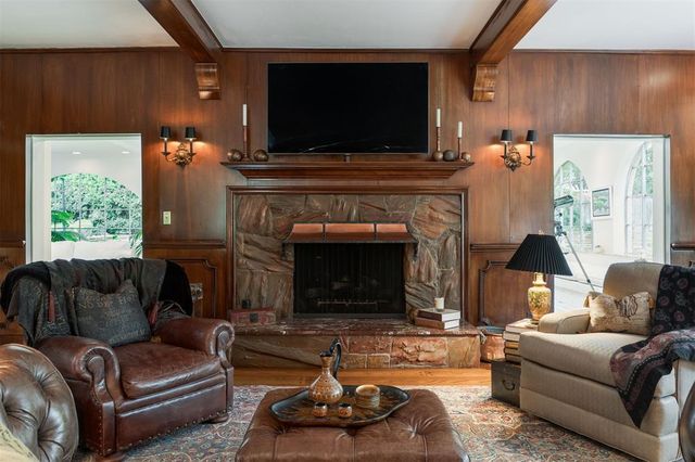 1503 W Wilshire Boulevard, Nichols Hills, OK 73116