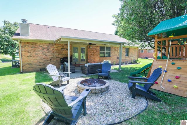 4055 Lovelaceville Road, Paducah, KY 42001