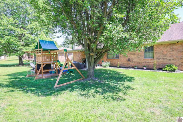 4055 Lovelaceville Road, Paducah, KY 42001