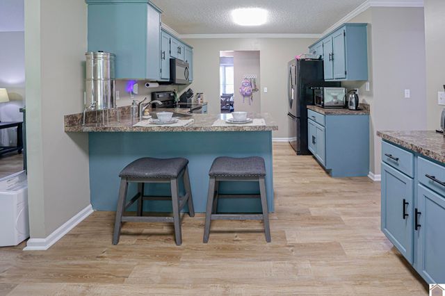 4055 Lovelaceville Road, Paducah, KY 42001