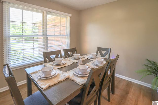 4055 Lovelaceville Road, Paducah, KY 42001