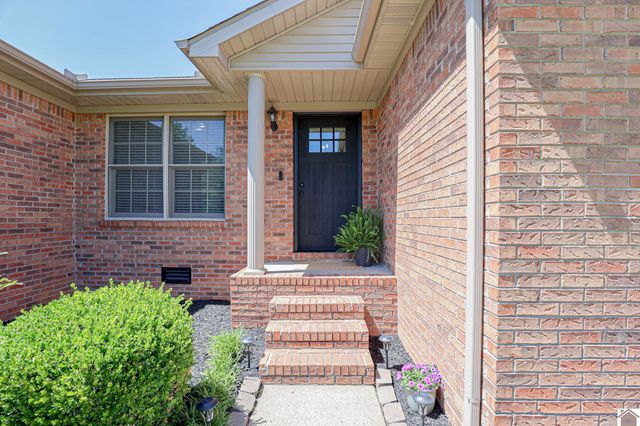 4055 Lovelaceville Road, Paducah, KY 42001