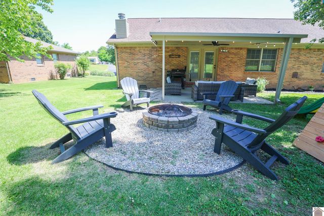 4055 Lovelaceville Road, Paducah, KY 42001