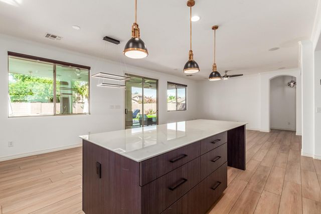622 W San Carlos Way, Chandler, AZ 85248