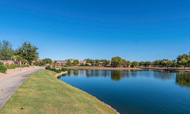 622 W San Carlos Way, Chandler, AZ 85248