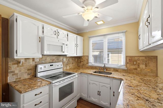 13 APPLEBY PL, Manchester Township, NJ 08759