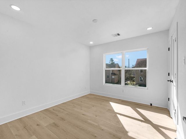 3209 Binz Street, Houston, TX 77004