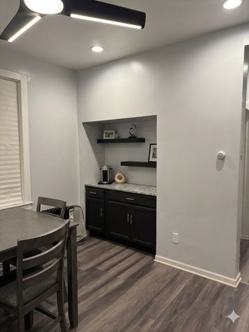 7034 S Hermitage Avenue, Chicago, IL 60636