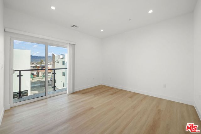 4202 Willimet Street, Los Angeles, CA 90039