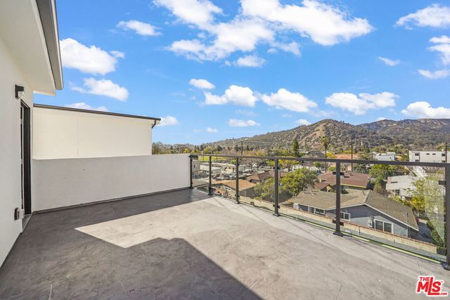 4202 Willimet Street, Los Angeles, CA 90039