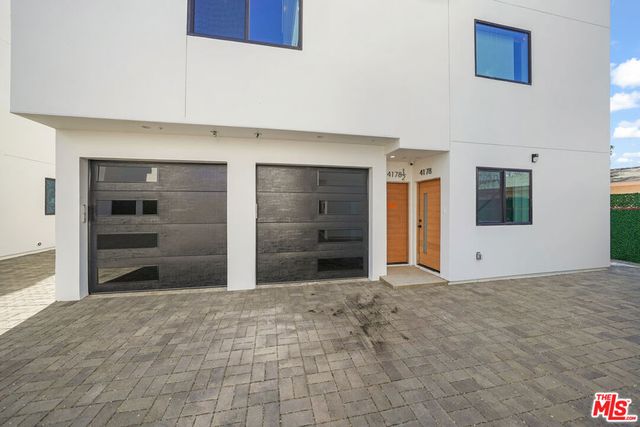 4202 Willimet Street, Los Angeles, CA 90039