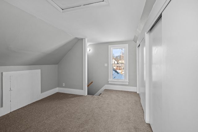 1577 31st Avenue, Moline, IL 61265