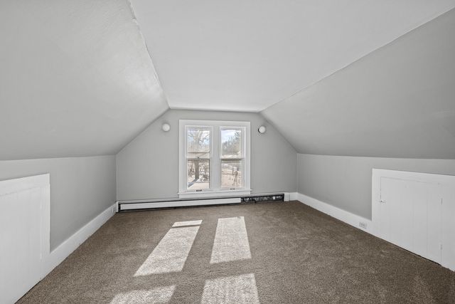 1577 31st Avenue, Moline, IL 61265