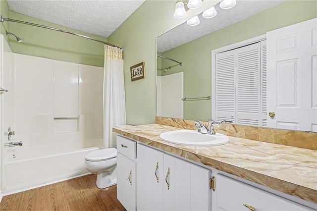 243 Sabrina Court, Woodstock, GA 30188