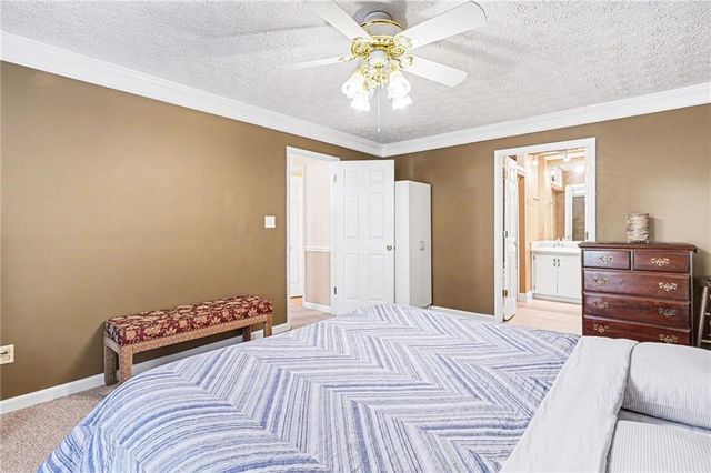 243 Sabrina Court, Woodstock, GA 30188